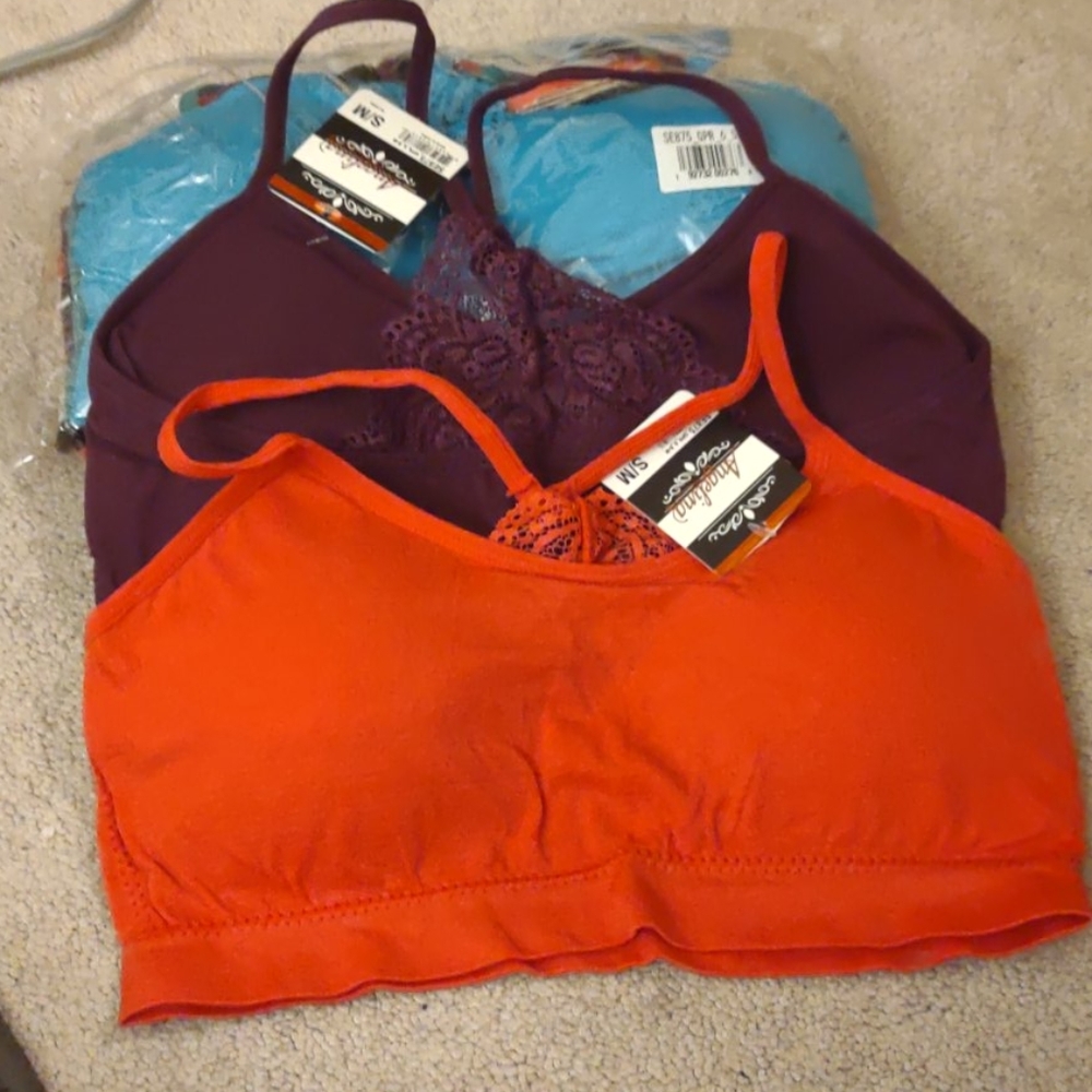 New pack o' bras